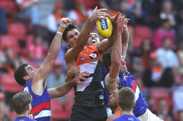 SYDNEY, AUSTRALIA - MAY 22: Rory Lobb of the Giants competes for the ball against Fletcher Roberts of the Bulldogs during the round nine AFL match between the Greater Western Sydney Giants and the Western Bulldogs at Spotless Stadium on May 22, 2016 in Sydney, Australia. (Photo by Ryan Pierse/Getty Images)