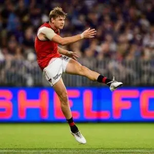 Supercoach: Buy, Sell & Hold Round 9