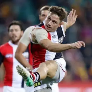 Supercoach: Buy, Sell & Hold Round 8