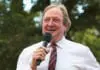 Essendon great reveals reason behind fan blocking Sheedy's humorous response to Anzac Day boos