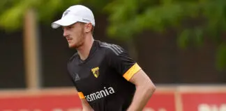 Hawks lock-up promising defender on new deal