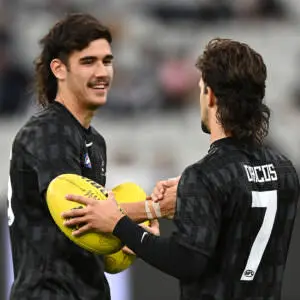 Emerging Magpies duo ink new deals