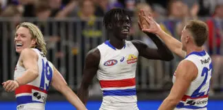 Western Bulldogs free agent reveals reasons behind Carlton snub Trio of Dogs extend their stay at Whitten Oval