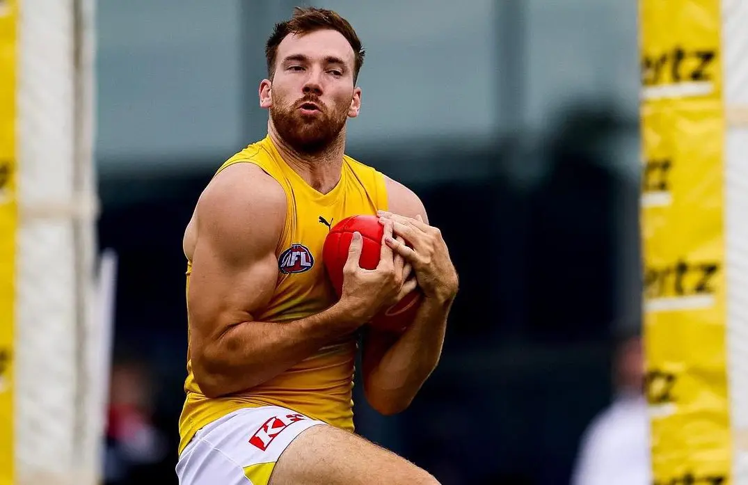 Richmond forwards fire, Tiger hurt as Demons father-son impresses, Clayton Oliver returns