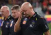Adelaide chairman responds to reports over Crows coach future Crows coach plays straight bat after controversial non-call.
