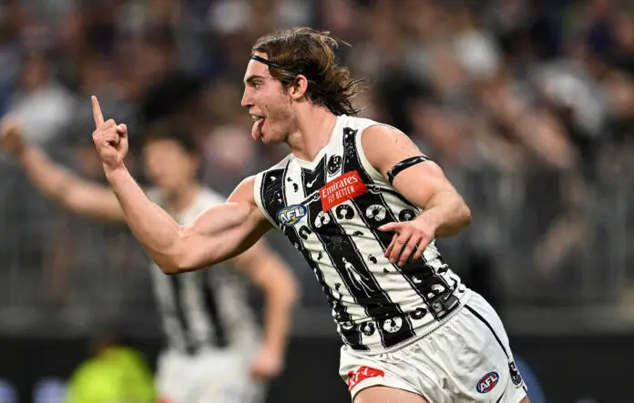 Young Magpies duo pen new deals