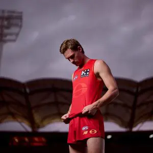 Gold Coast Suns unveil new logo, two new jumpers under fresh branding