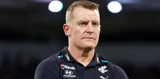 BRISBANE, AUSTRALIA - SEPTEMBER 07: Michael Voss, Senior Coach of the Blues looks on during the 2024 AFL First Elimination Final match between the Brisbane Lions and the Carlton Blues at The Gabba on September 07, 2024 in Brisbane, Australia. (Photo by Michael Willson/AFL Photos via Getty Images)