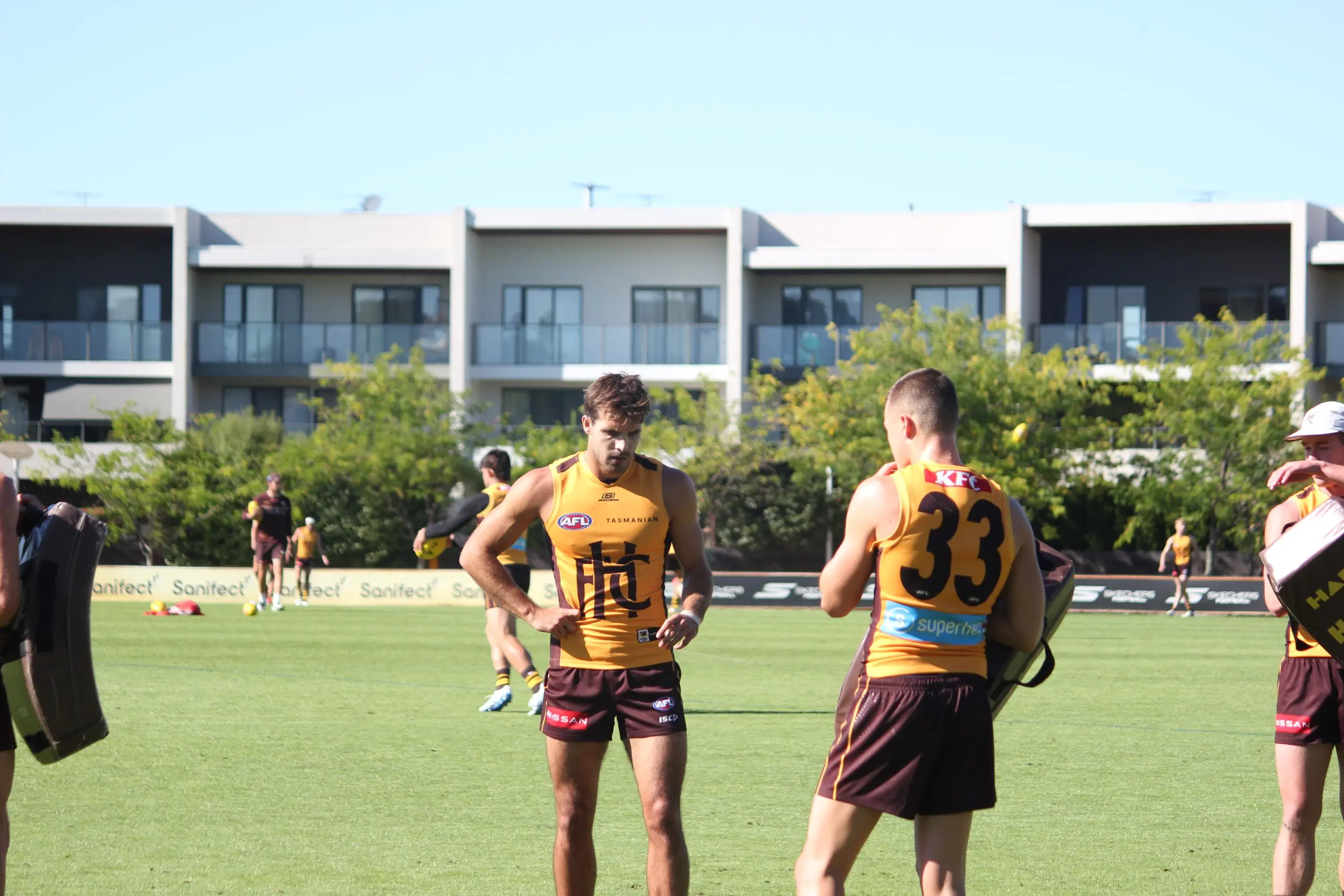 Hawks hopeful to make it three wins on the trot in Impey's 200th