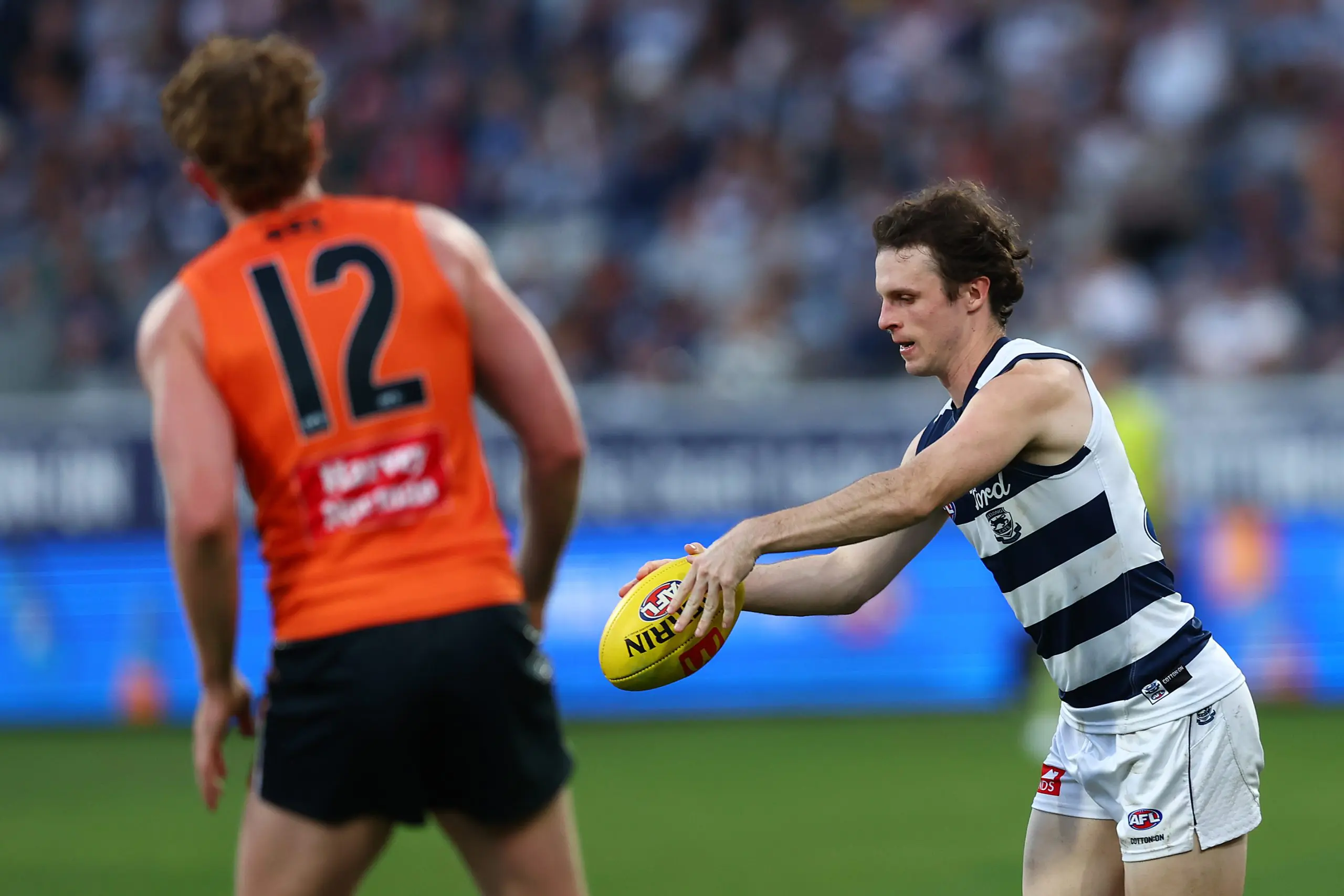 GEELONG, AUSTRALIA - MAY 11: Max Holmes of the Cats in action during the round nine AFL match between Geelong Cats and GWS Giants at GMHBA Stadium on May 11, 2025 in Geelong, Australia. (Photo by Graham Denholm/AFL Photos/Getty Images)