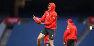 MELBOURNE, AUSTRALIA - JUNE 06: Tom McCartin of the Swans trains during a Sydney Swans AFL captain's run at Melbourne Cricket Ground on June 06, 2025 in Melbourne, Australia. (Photo by Morgan Hancock/Getty Images)