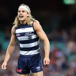 SYDNEY, AUSTRALIA - AUGUST 17: Bailey Smith of the Cats talks during the round 23 AFL match between Sydney Swans and Geelong Cats at Sydney Cricket Ground on August 17, 2025 in Sydney, Australia. (Photo by Cameron Spencer/Getty Images)