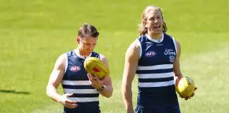 GEELONG, AUSTRALIA - SEPTEMBER 18: Patrick Dangerfield and Rhys Stanley of the Cats chat during the Geelong Cats AFL captain's run at GMHBA Stadium on September 18, 2025 in Geelong, Australia. (Photo by Morgan Hancock/Getty Images)
