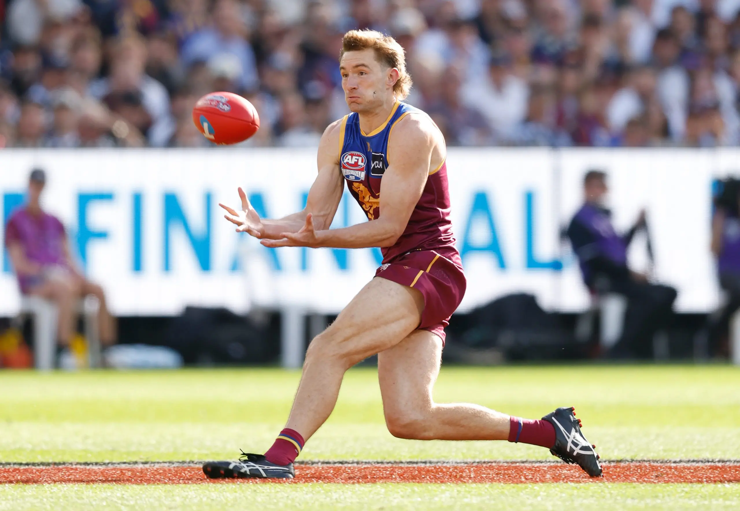 MELBOURNE, AUSTRALIA - SEPTEMBER 27: Harris Andrews of the Lions marks the ball during the AFL Grand Final match between the Geelong Cats and the Brisbane Lions at the Melbourne Cricket Ground on September 27, 2025 in Melbourne, Australia. (Photo by Michael Willson/AFL Photos via Getty Images)