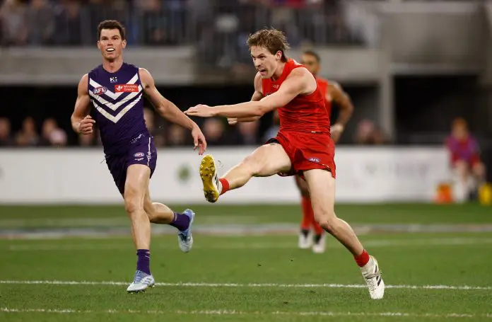PERTH, AUSTRALIA - SEPTEMBER 06: Noah Anderson of the Suns kicks the ball during the AFL Second Elimination Final match between the Fremantle Dockers and the Gold Coast Suns at Optus Stadium on September 06, 2025 in Perth, Australia. (Photo by Michael Willson/AFL Photos via Getty Images)