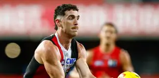 “Loved their bravery”: Former St Kilda stars laud club’s aggressive off-season GOLD COAST, AUSTRALIA - FEBRUARY 19: Sam Flanders of the Saints handpasses the ball during the 2026 AFL match simulation between the Gold Coast Suns and the St Kilda Saints at People First Stadium on February 19, 2026 in the Gold Coast, Australia. (Photo by Russell Freeman/AFL Photos via Getty Images)