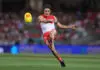 Sydney star explains injury using “golf ball and tee” analogy SYDNEY, AUSTRALIA - MARCH 05: Errol Gulden of the Swans kicks during the opening round AFL match between Sydney Swans and Carlton Blues at SCG on March 05, 2026 in Sydney, Australia. (Photo by Jason McCawley/Getty Images)