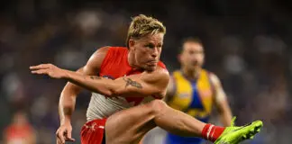 Sydney shock ahead of massive Thursday night clash PERTH, AUSTRALIA - APRIL 04: Isaac Heeney of the Swans kicks the ball during the 2026 AFL Round 04 match between the West Coast Eagles and the Sydney Swans at Optus Stadium on April 4, 2026 in Perth, Australia. (Photo by Daniel Carson/AFL Photos via Getty Images)