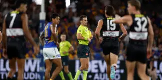 ARC controversy mars dour clash between Saints and Eagles MELBOURNE, AUSTRALIA - APRIL 26: Joel Clamp, AFL Field Umpire recalls the ball after a video review during the 2026 AFL Round 07 match between the St Kilda Saints and the West Coast Eagles at Marvel Stadium on April 26, 2026 in Melbourne, Australia. (Photo by Michael Willson/AFL Photos via Getty Images)