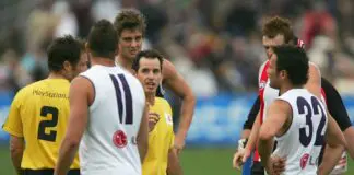 “He’s come back and there’s mayhem”: AFL umpire on infamous Sirengate LAUNCESTON, TAS - APRIL 30: Umpire Hayden Kennedy talks to Fremantle players about not hearing the final siren after the round five AFL match between the St Kilda Saints and the Fremantle Dockers at Aurora Stadium April 30, 2006 in Launceston, Australia. (Photo by Sean Garnsworthy/Getty Images)