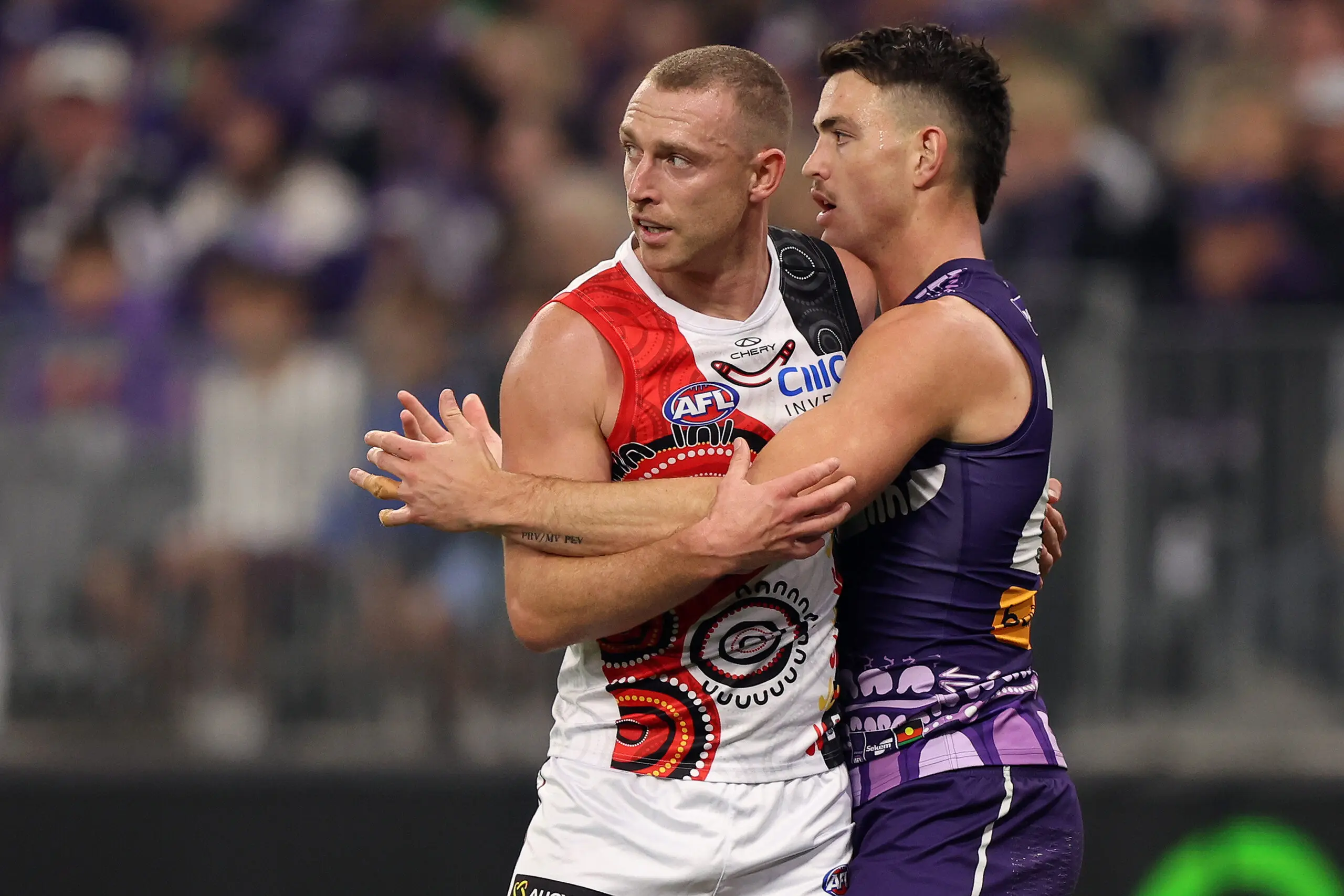 PERTH, AUSTRALIA - MAY 22: Patrick Voss of the Dockers and Callum Wilkie of the Saints in action during the round 11 AFL match between Walyalup (Fremantle Dockers) and Euro-Yroke (St Kilda Saints) at Optus Stadium, on May 22, 2026, in Perth, Australia. (Photo by Janelle St Pierre/AFL Photos/via Getty Images)