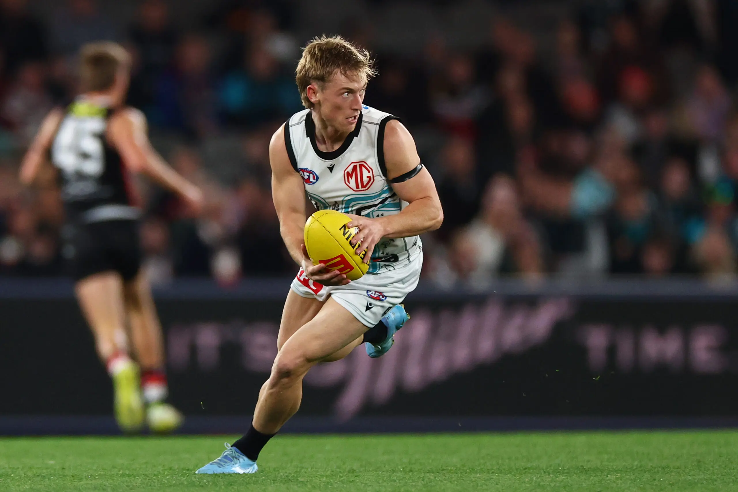 MELBOURNE, AUSTRALIA - JULY 11: Joe Richards of the Power runs with the ball during the round 18 AFL match between St Kilda Saints and Port Adelaide Power at Marvel Stadium, on July 11, 2026, in Melbourne, Australia. (Photo by Daniel Pockett/Getty Images)
