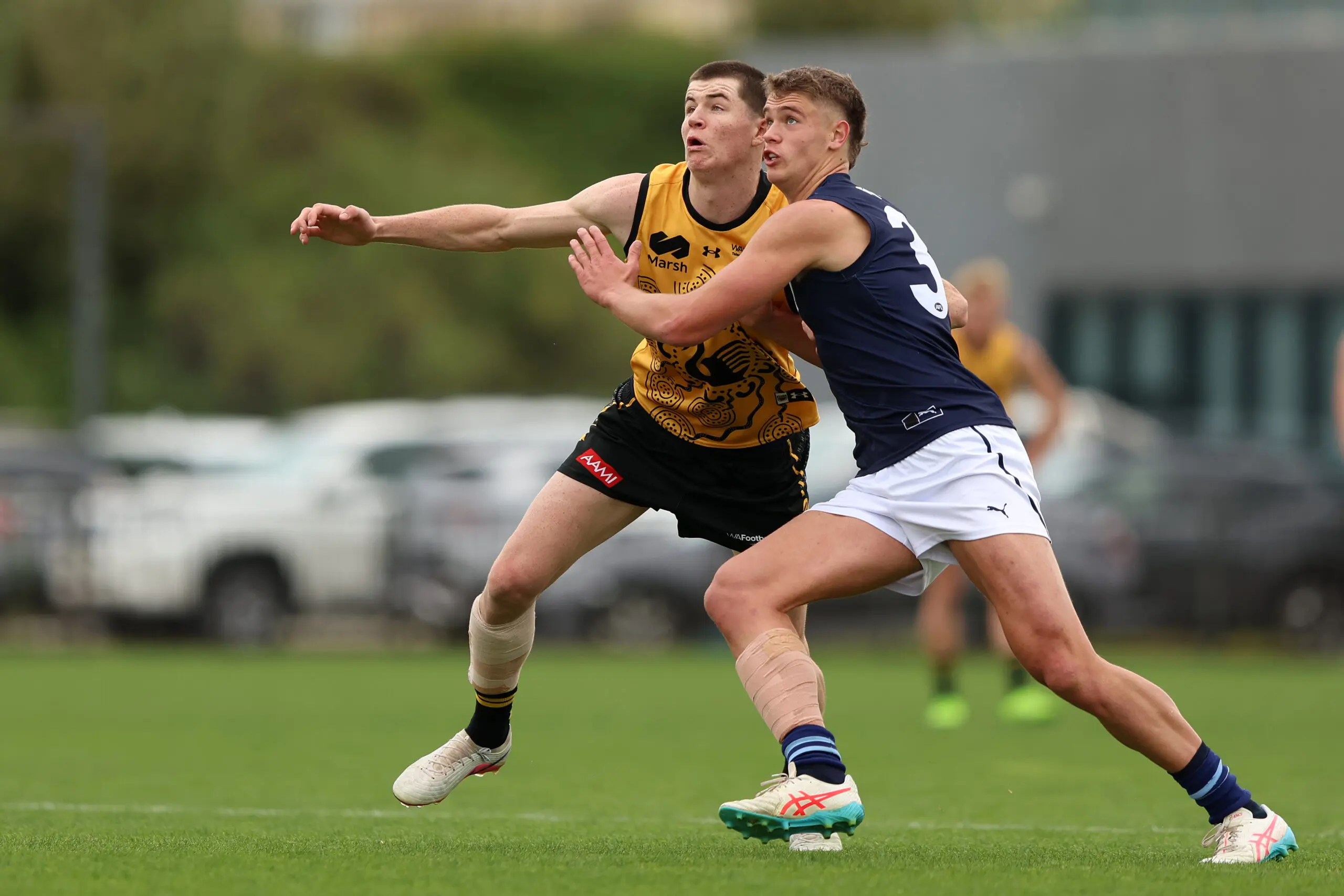 PERTH, AUSTRALIA - JUNE 20: Lewis Houndsome of Victoria Metro and Axel Walsh of Western Australia contests the ruck during the Marsh AFL National Championships U18 Boys match between Western Australia and Victoria Metro at Cockburn ARC Oval on June 20, 2026 in Perth, Australia. (Photo by Janelle St Pierre/AFL Photos/via Getty Images)