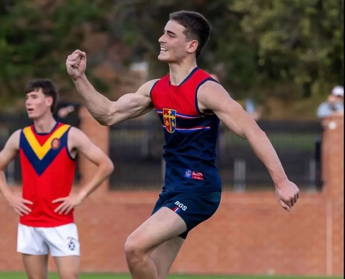 “Enormous hands”: School footy star springboards into AFL Draft conversations