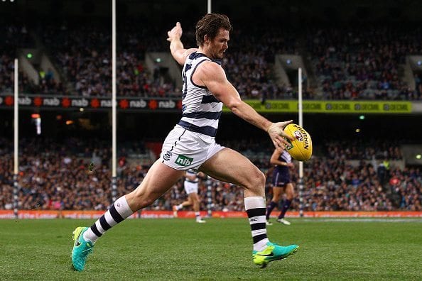 PERTH, AUSTRALIA - JULY 15: Patrick Dangerfield of the Cats passes the ball during the round 17 AFL match between the Fremantle Dockers and the Geelong Cats at Domain Stadium on July 15, 2016 in Perth, Australia.  (Photo by Paul Kane/Getty Images)