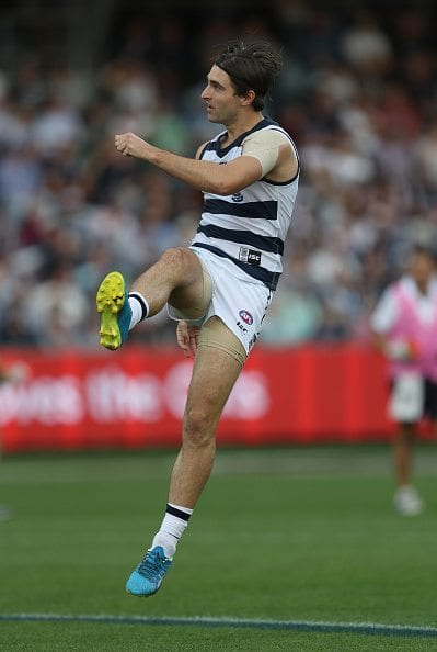 GEELONG, AUSTRALIA - MAY 07: Shane Kersten of the Cats kicks on goal during the round seven AFL match between the Geelong Cats and the West Coast Eagles at Simonds Stadium on May 7, 2016 in Geelong, Australia. (Photo by Robert Cianflone/Getty Images)