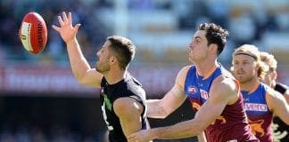 Lions young gun re-signs
