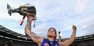 Clay Smith signs one-year contract extension