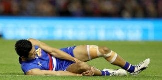 Lin Jong suffers suspected serious knee injury