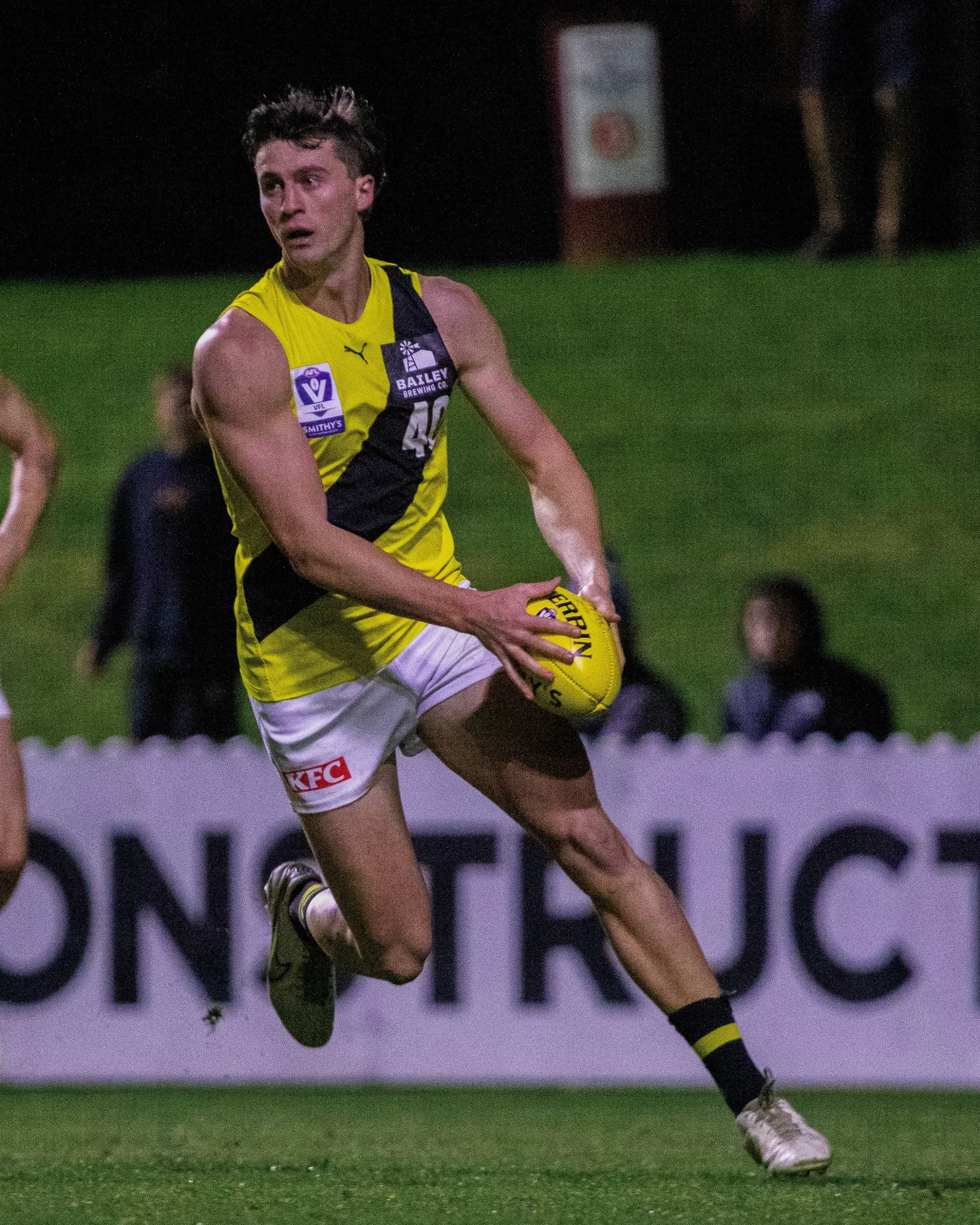 VFL-R11-v-Port-Melbourne-5684-JacobBlight
