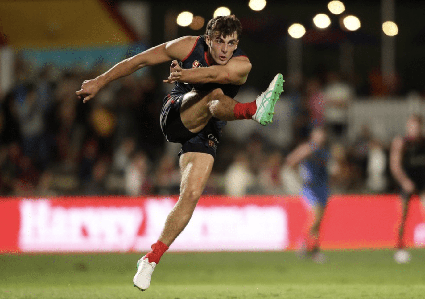 Crows rookie's breakout performance, Roosters on finals charge, Eagles' form slump continues as race for top spot heats up: SANFL Wrap - Round 17