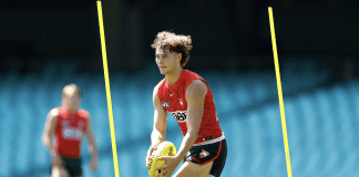 Sydney announce trio of delistings