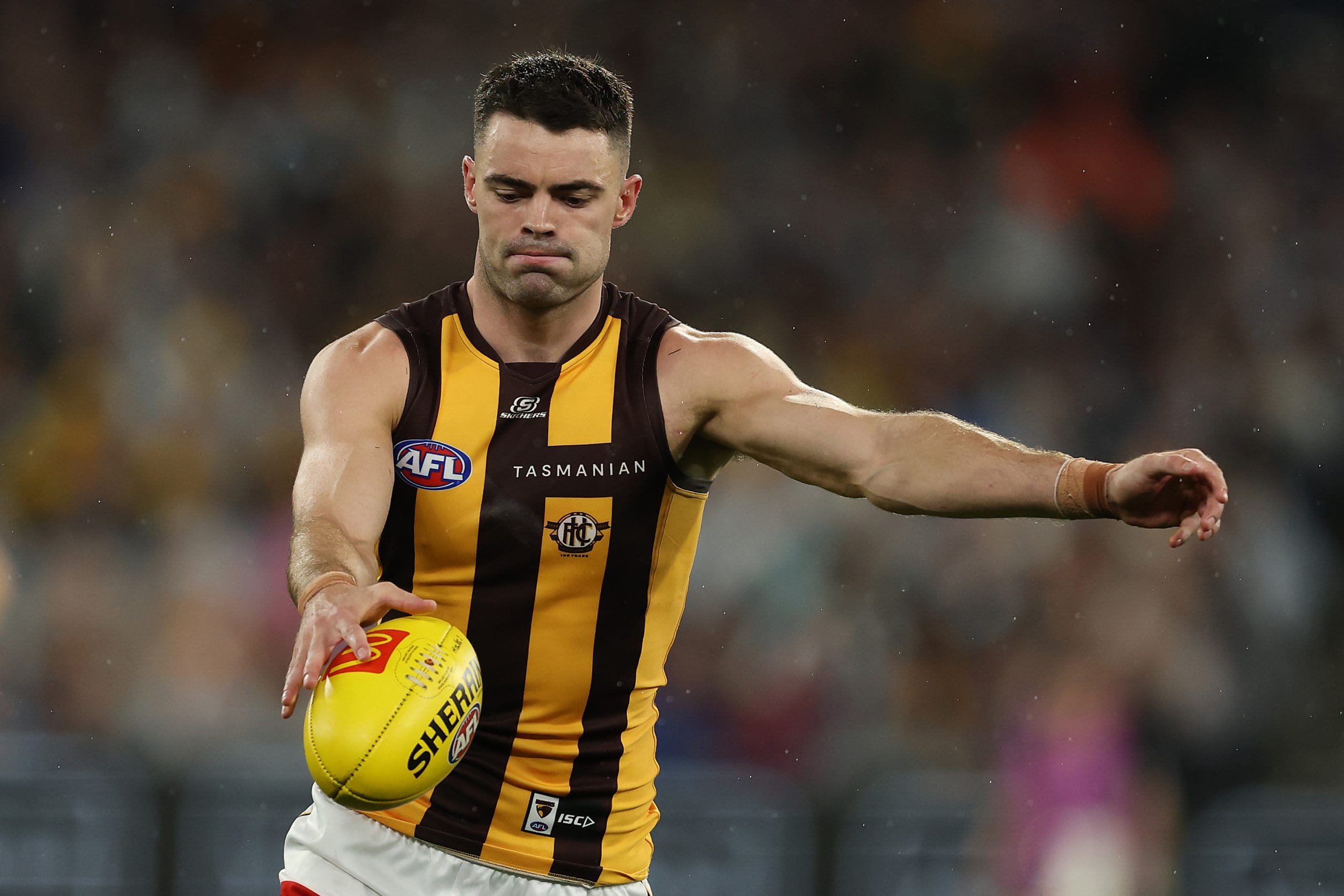 Nerve injury: Hawthorn midfielder’s return date a mystery
