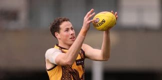 MELBOURNE, AUSTRALIA - SEPTEMBER 10: Jaime Uhr-Henry of the Hawks takes the ball during a Hawthorn Hawks AFL training session at Waverley Park on September 10, 2025 in Melbourne, Australia. (Photo by Robert Cianflone/Getty Images)