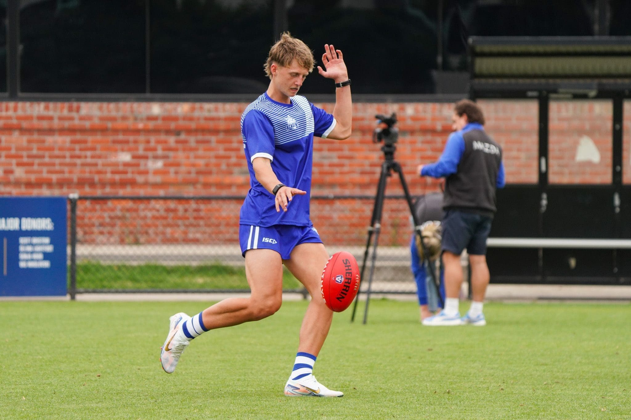 AFL Draft Watch: Victorian trial standouts, club-tied pair impress ...