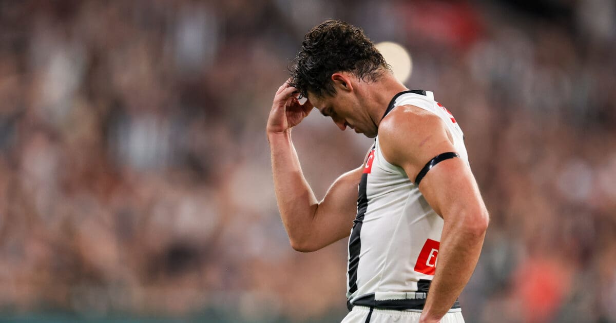 Collingwood and AFL great dominates the biggest H&A game of the season