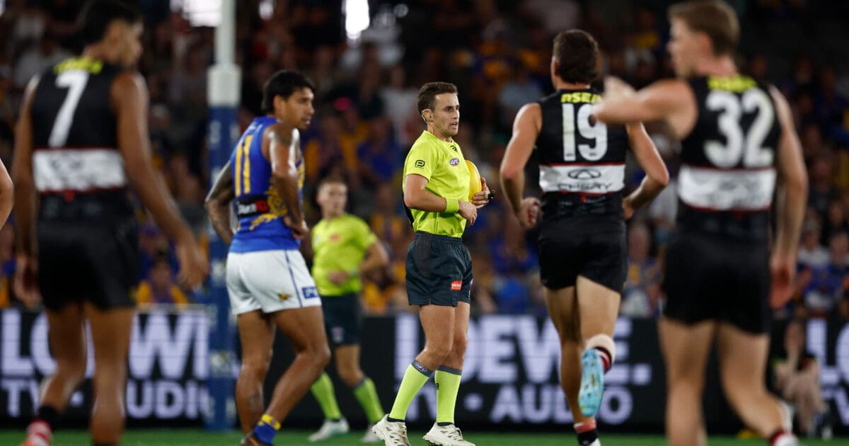 ARC controversy mars dour clash between Saints and Eagles