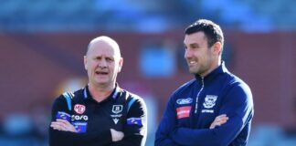 Ken Hinkley speaks with Nigel Lappin ahead of Port Adelaide's clash against the Geelong Cats at Adelaide Oval in 2022. Credit: Tasmania